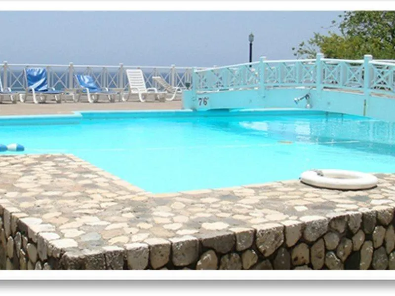 Hibiscus Lodge Hotel Ocho Rios 3*,  Jamaika