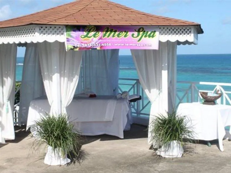 Hibiscus Lodge Hotel Ocho Rios